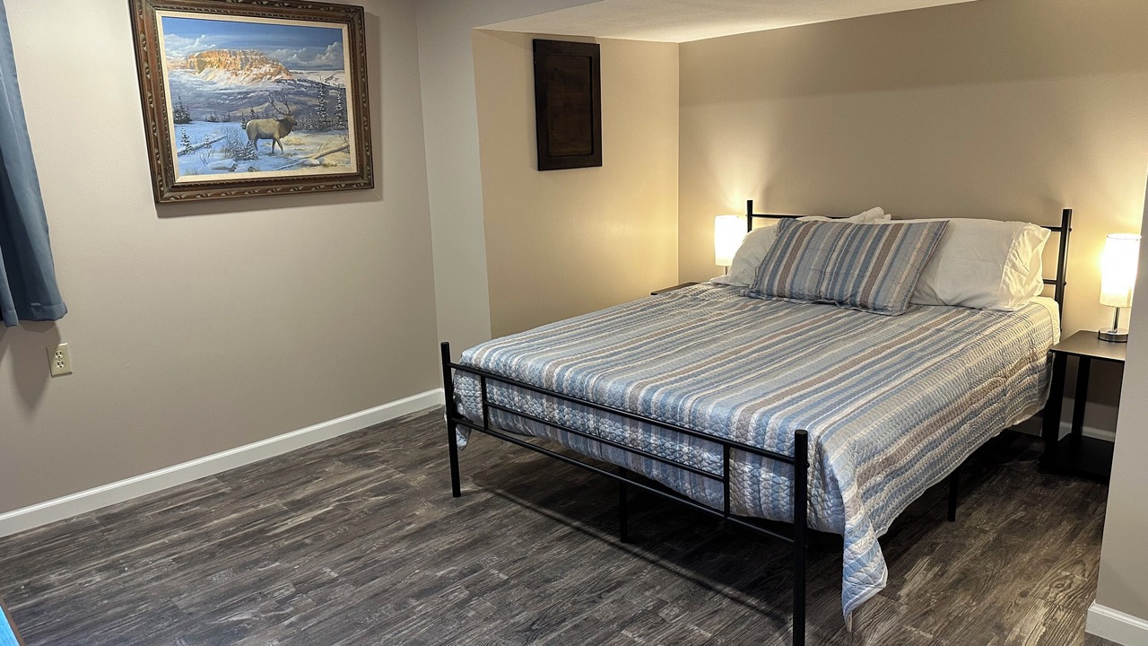 Photo of Bedroom in Lamont