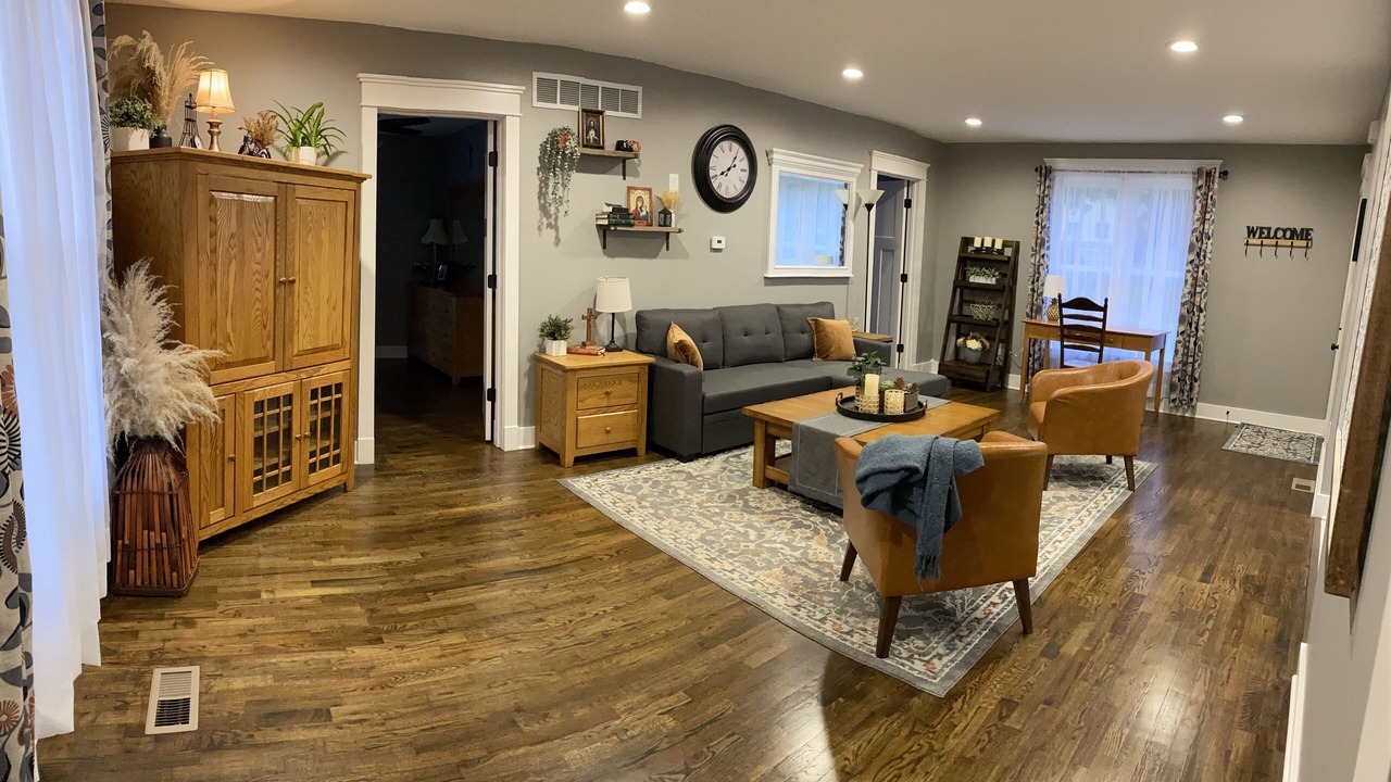 Photo of Livingroom in St. Marys