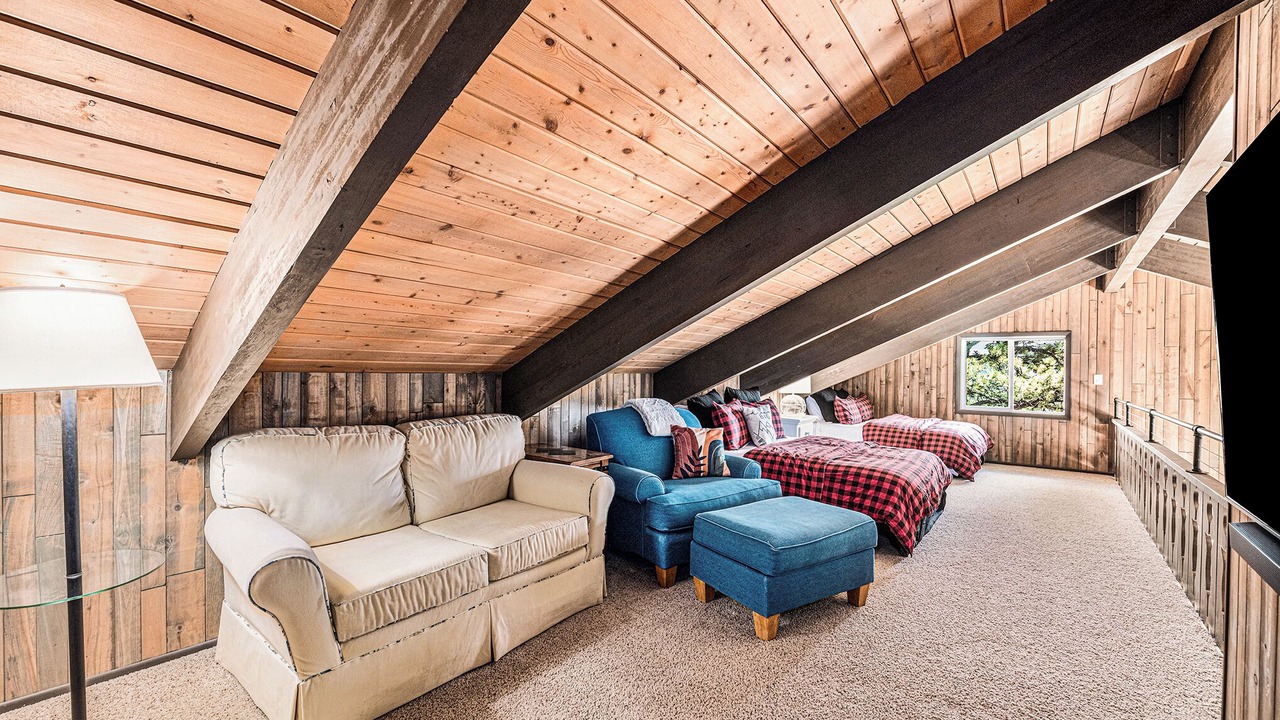 Photo of Livingroom in Estes Park
