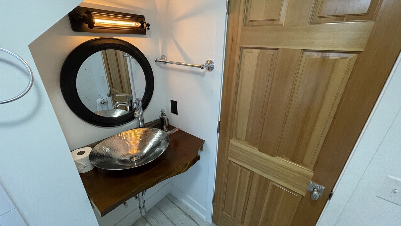 Photo of Bathroom in Dundee-Happy Hollow Historic District