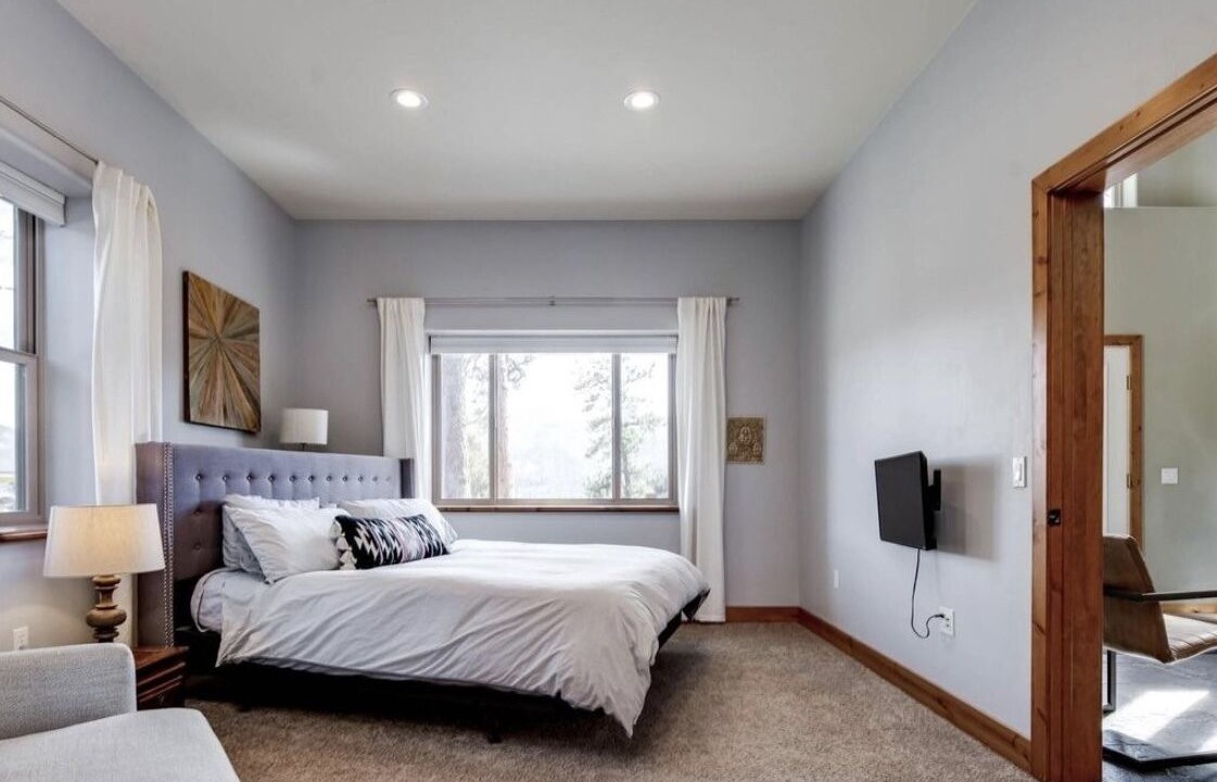 Photo of Bedroom in Idaho Springs