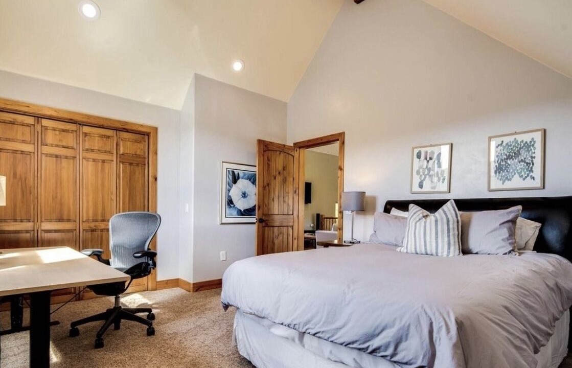 Photo of Bedroom in Idaho Springs