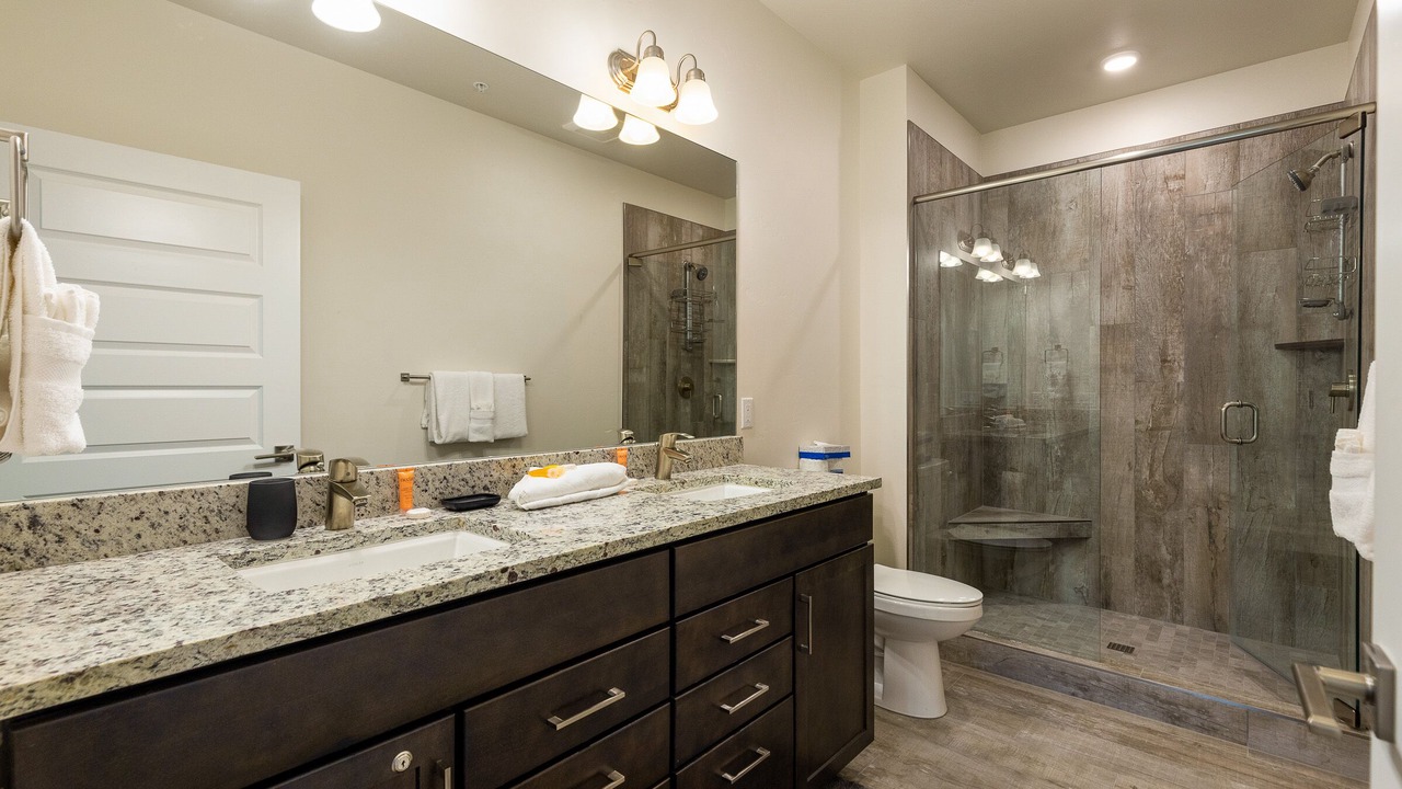 Photo of Bathroom in Lakeside Village