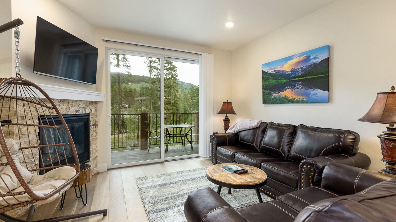 Photo of Patio Balcony in Lakeside Village