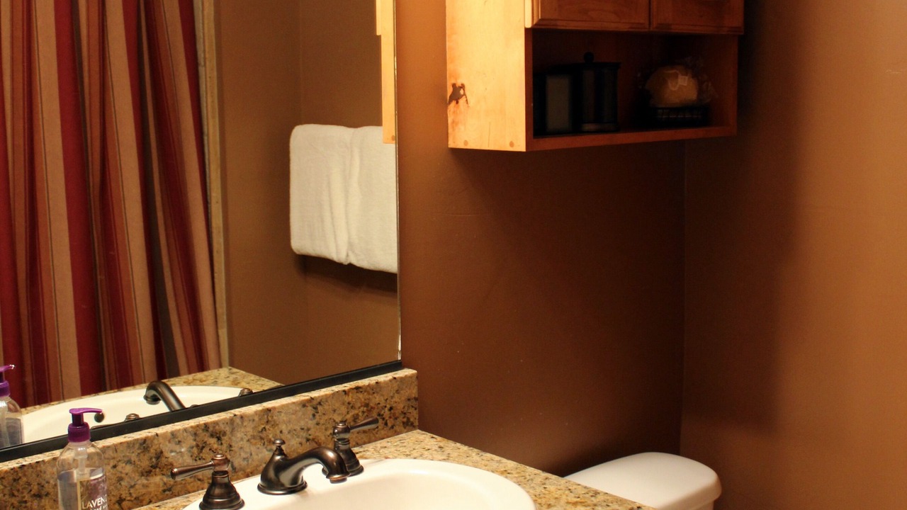 Photo of Bathroom in Wolf Creek