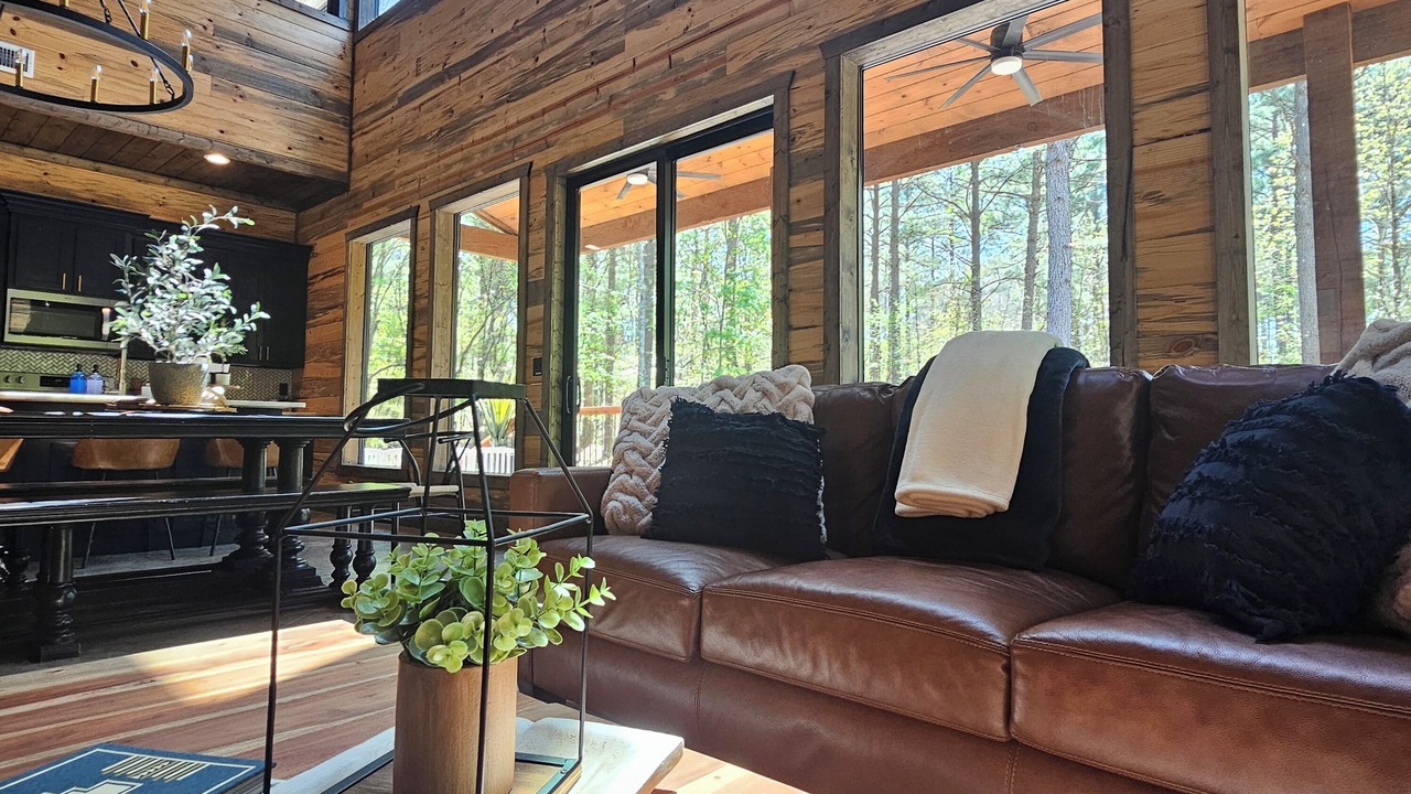 Photo of Livingroom in Pickens