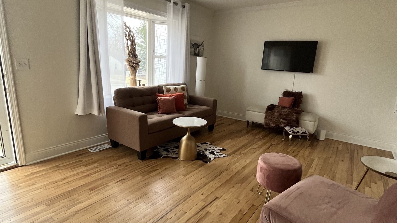 Photo of Livingroom in Omaha