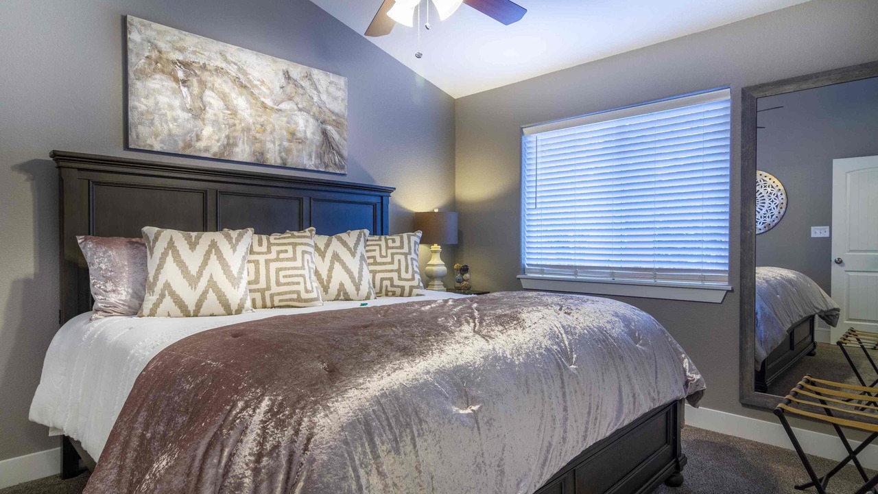 Photo of Bedroom in West Colorado Springs