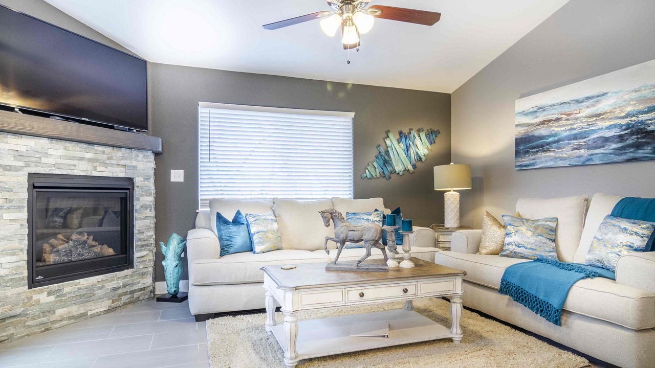 Photo of Livingroom in West Colorado Springs