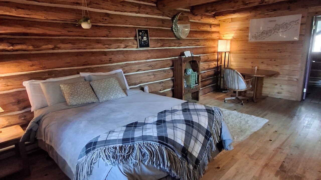 Photo of Bedroom in Cimarron