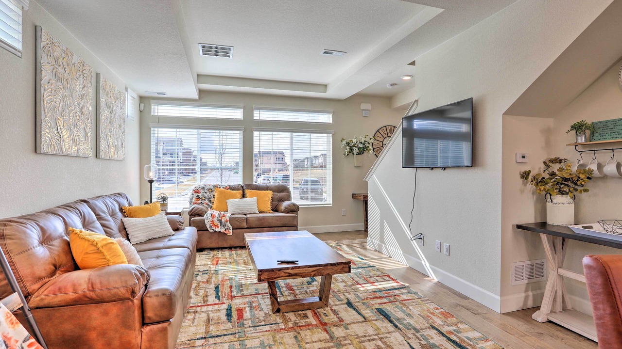 Photo of Livingroom in Aurora