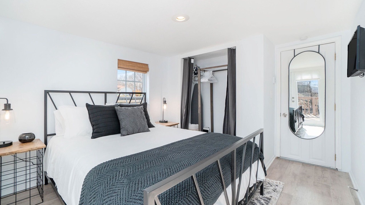 Photo of Bedroom in Olathe