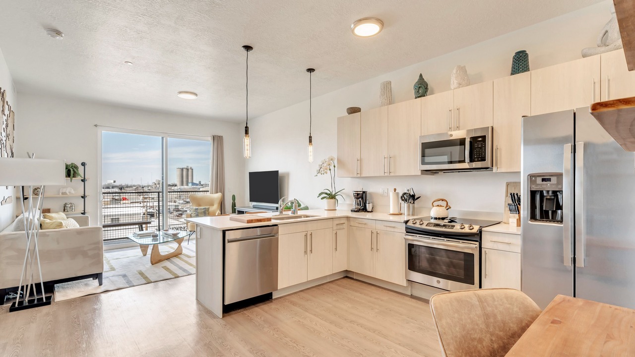 Photo of Kitchen in People's Freeway
