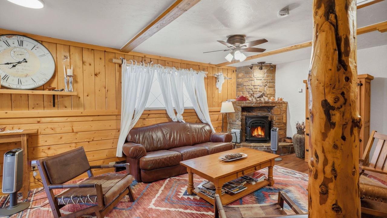 Photo of Livingroom in Chama