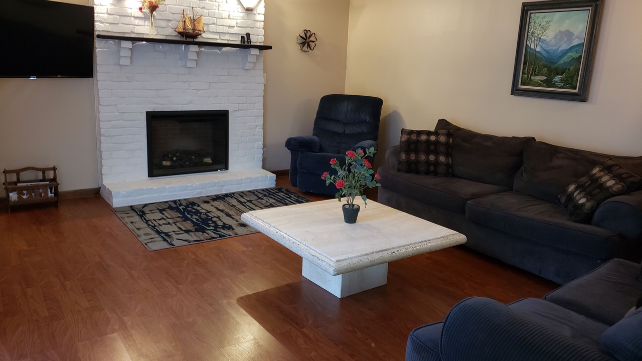 Photo of Livingroom in Millard