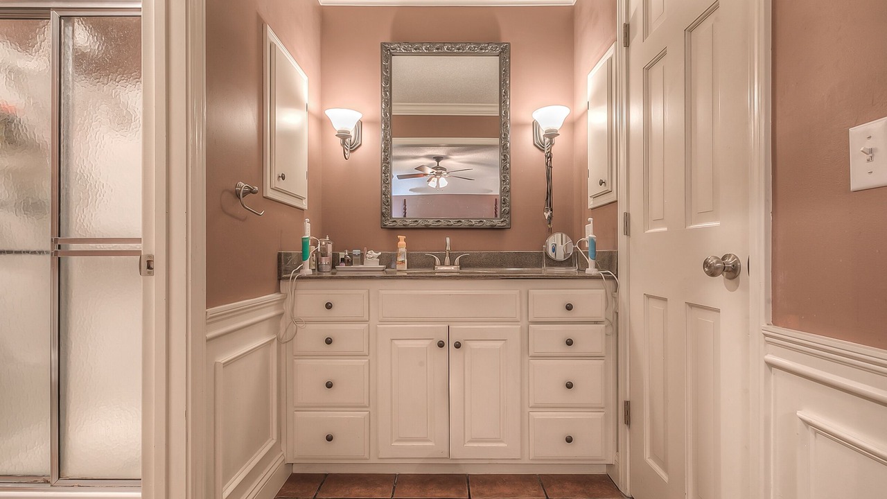Photo of Bathroom in Shawnee