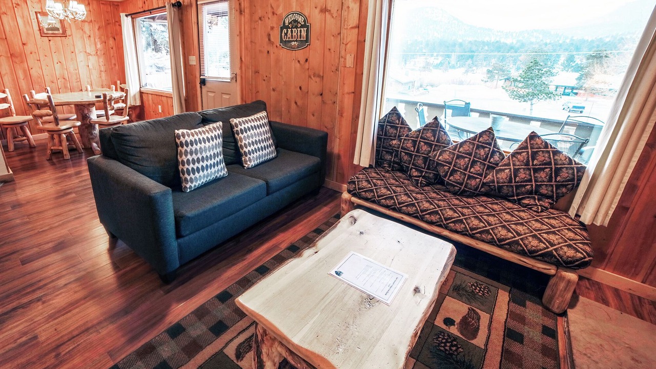 Photo of Livingroom in Estes Park