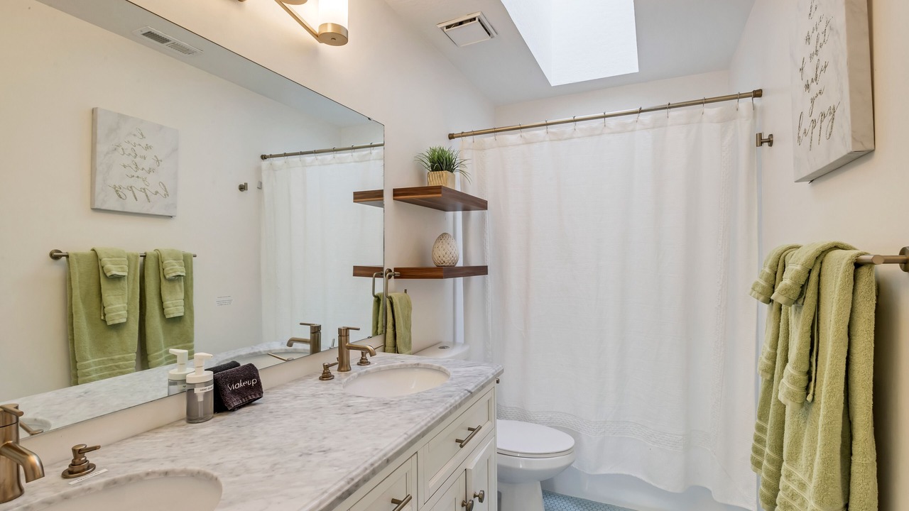Photo of Bathroom in Cottonwood Heights