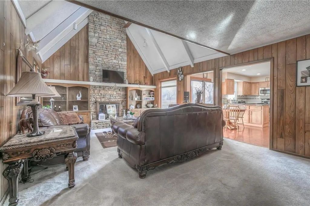 Photo of Livingroom in Overland Park