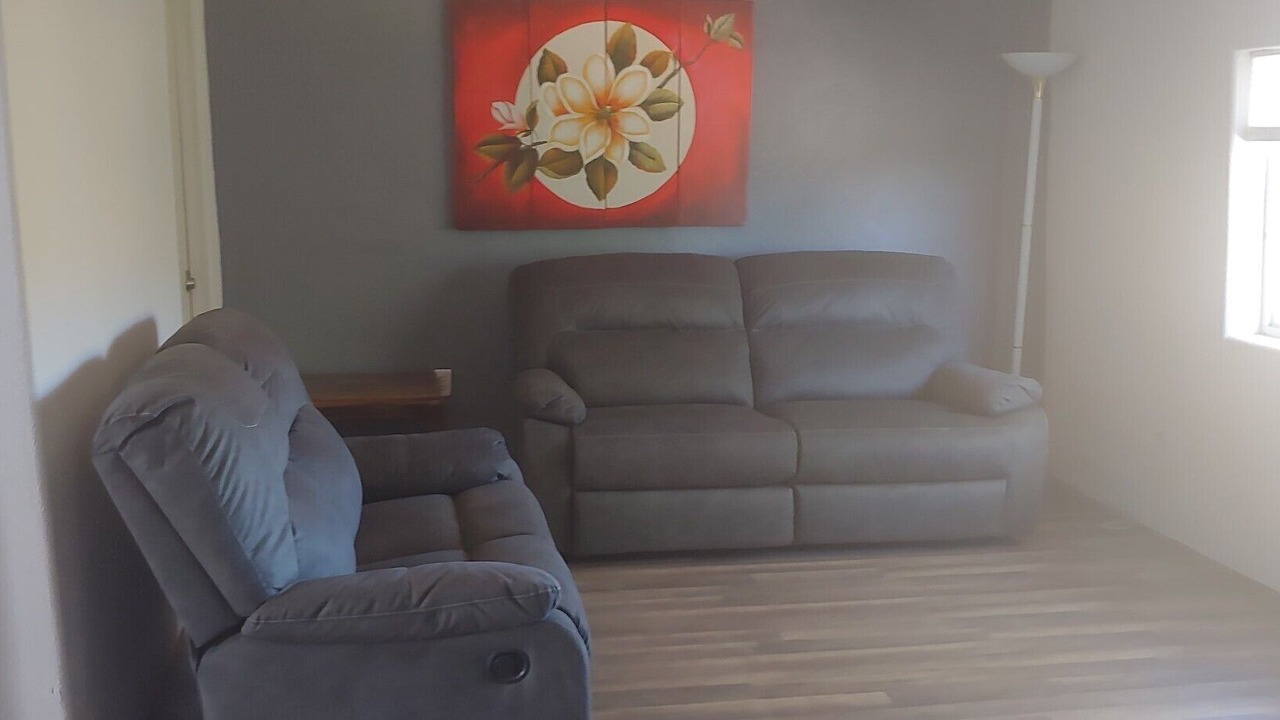 Photo of Livingroom in Holman