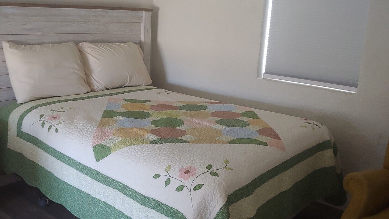 Photo of Bedroom in Holman