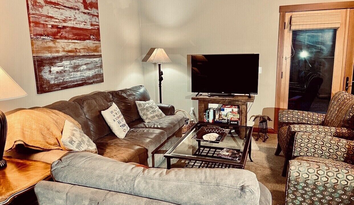 Photo of Livingroom in Purgatory