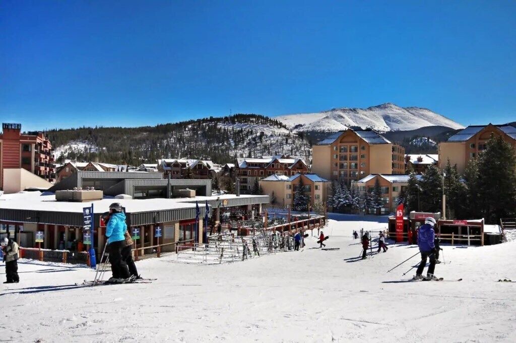 Photo of Others in Peak 9