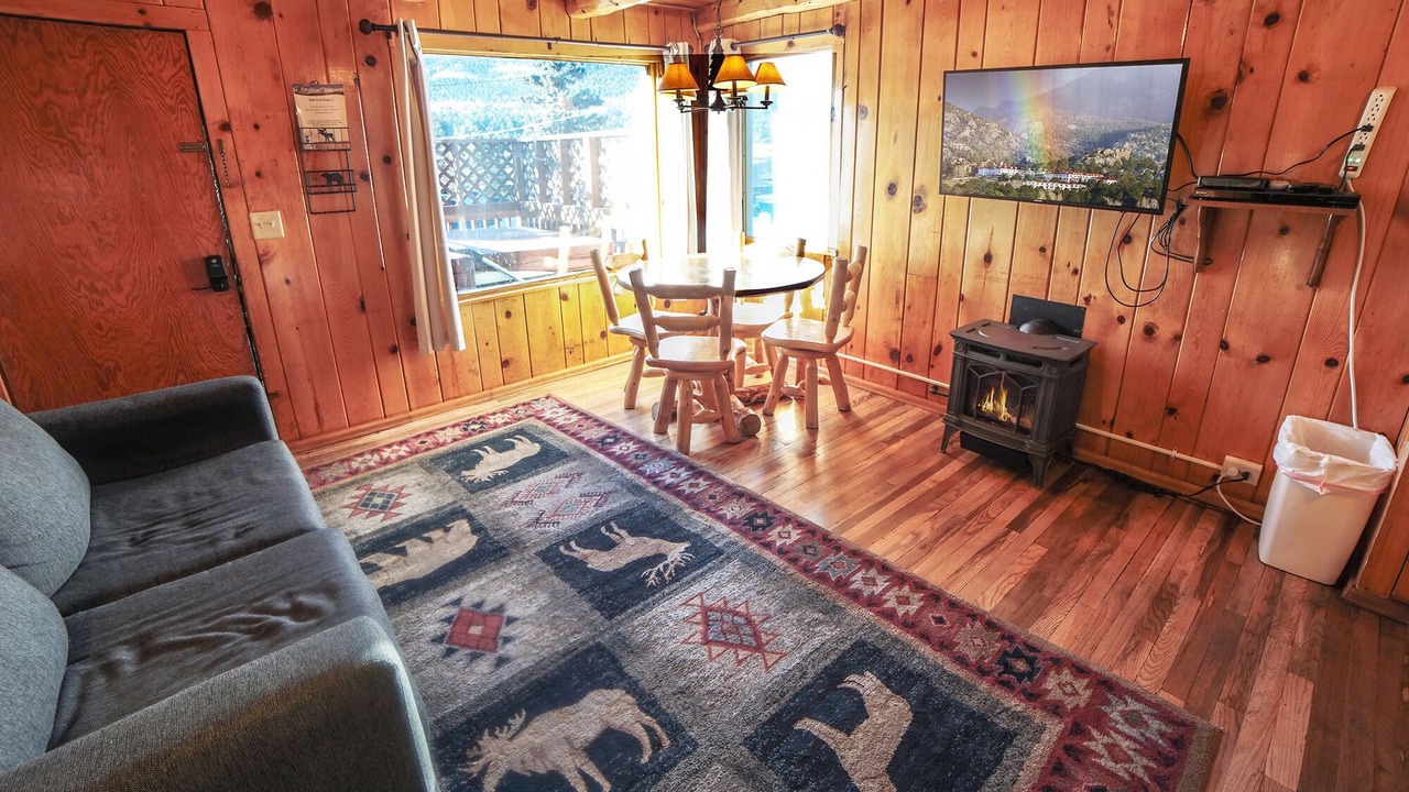 Photo of Livingroom in Estes Park