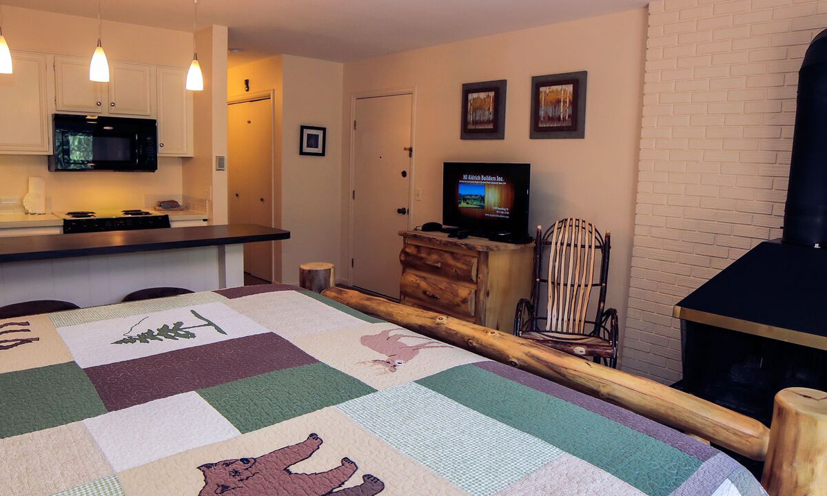 Photo of Livingroom in Estes Park