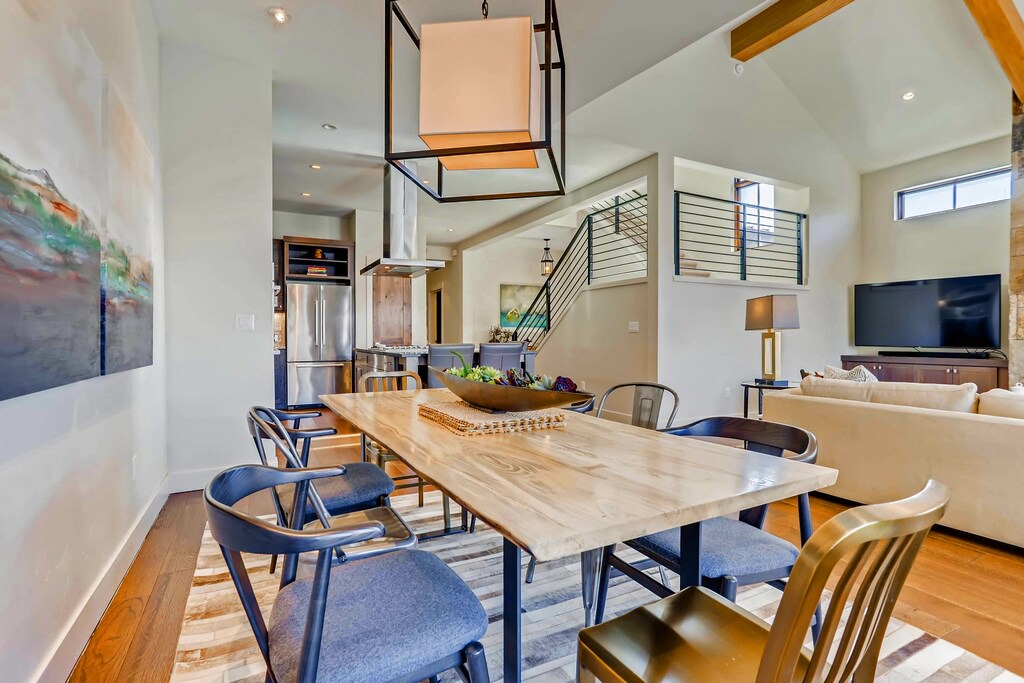 Photo of Livingroom in Fairmount On The River