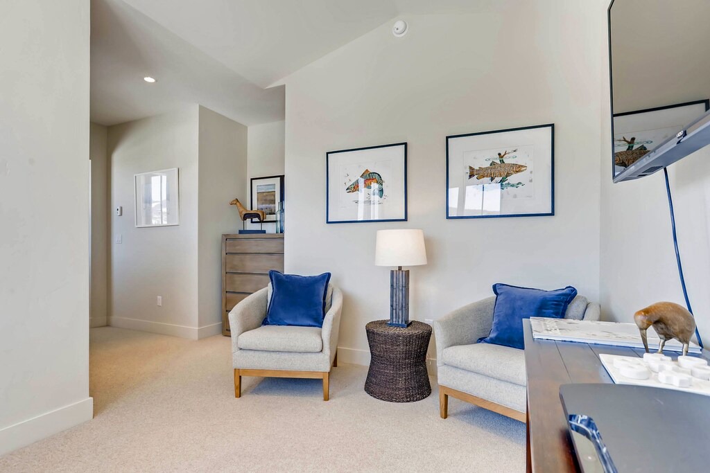 Photo of Livingroom in Fairmount On The River