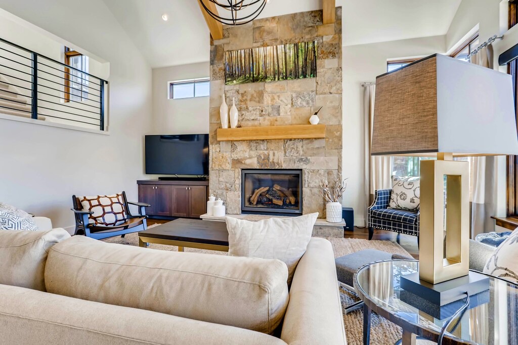 Photo of Livingroom in Fairmount On The River