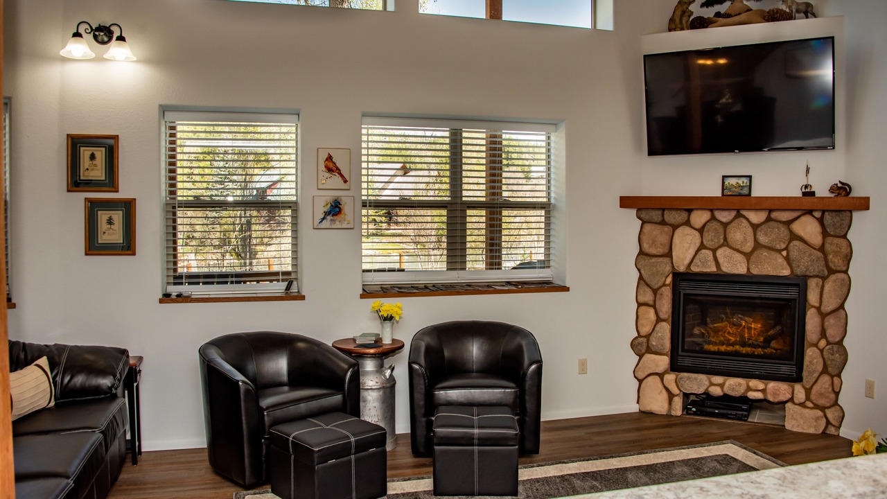 Photo of Livingroom in San Juan River Village