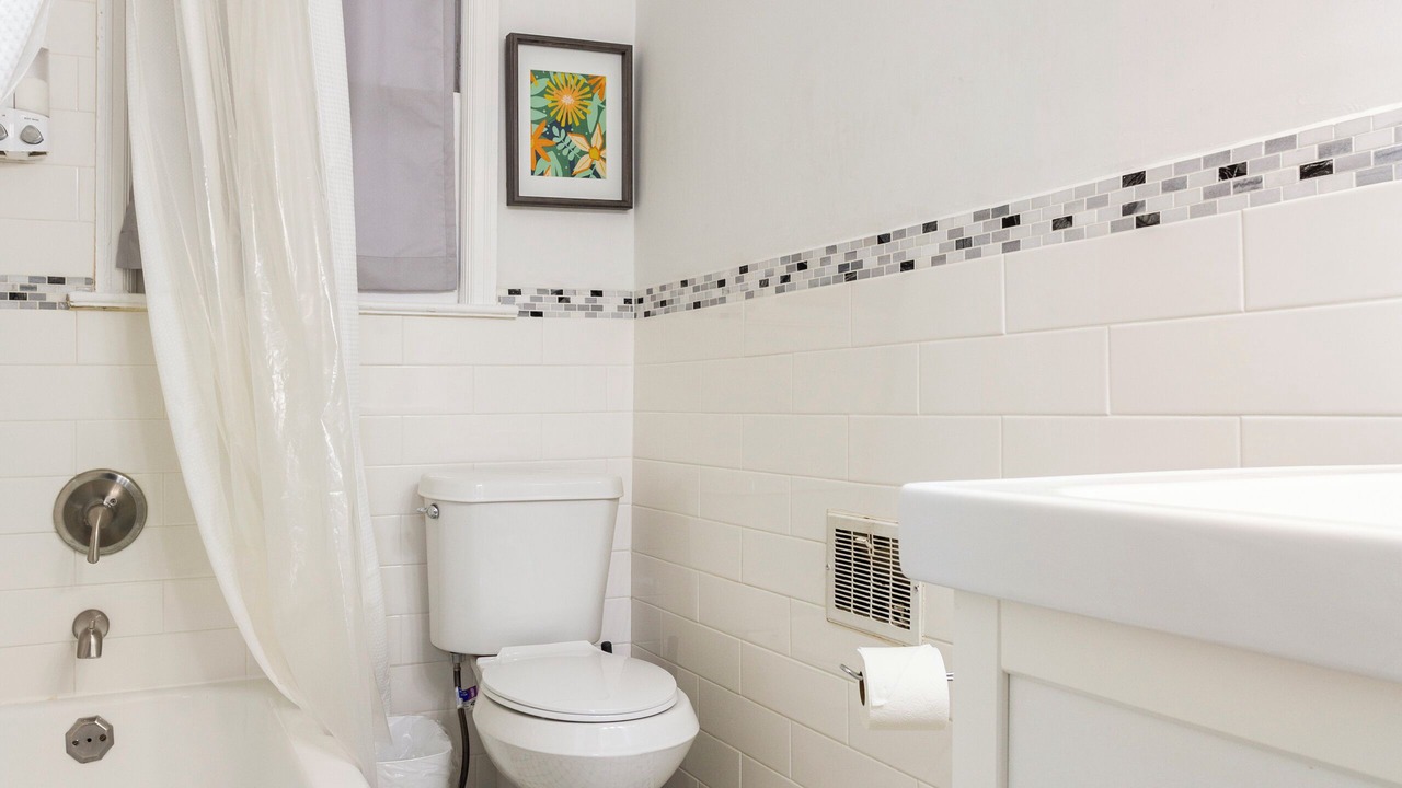 Photo of Bathroom in South Hyde Park