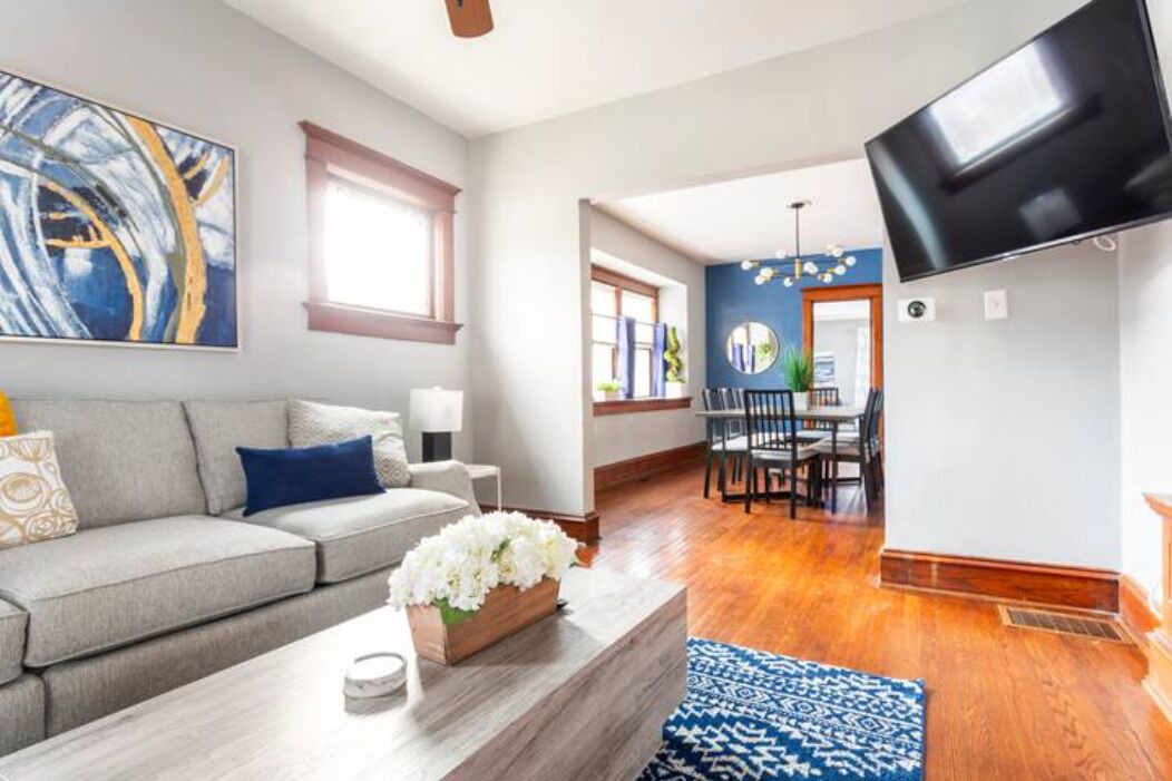 Photo of Livingroom in South Hyde Park