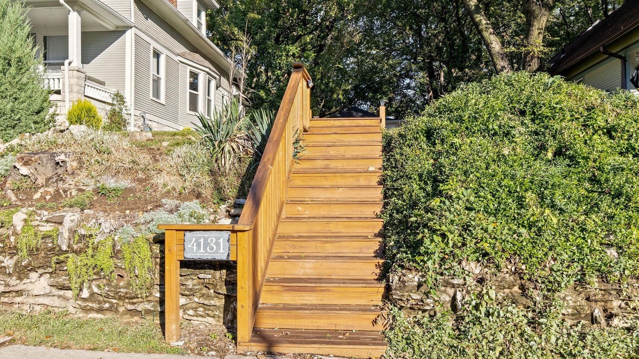 Photo of Outdoor in South Hyde Park