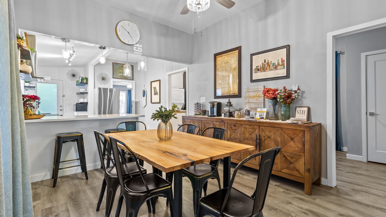 Photo of Livingroom in South Hyde Park