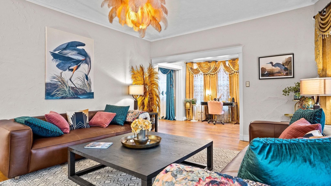 Photo of Livingroom in Hanover Place