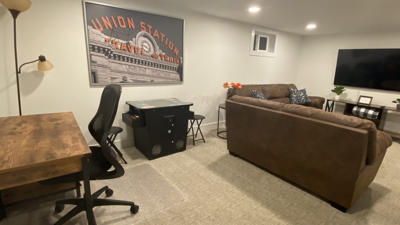 Photo of Livingroom in Dupont