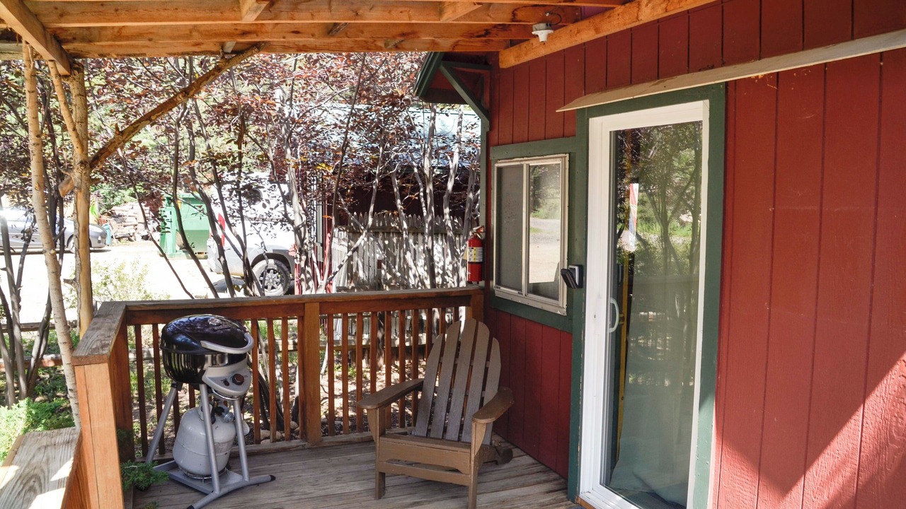 Photo of Patio Balcony in Drake