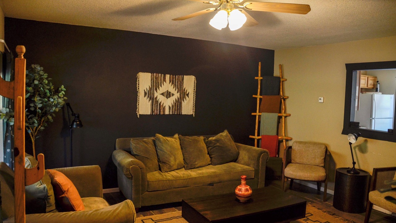 Photo of Livingroom in Drake