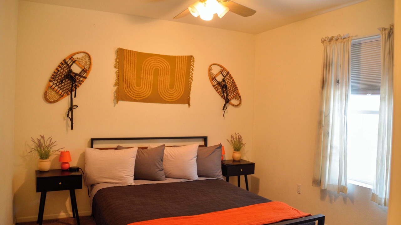 Photo of Bedroom in Drake