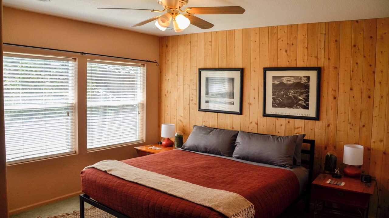 Photo of Bedroom in Drake