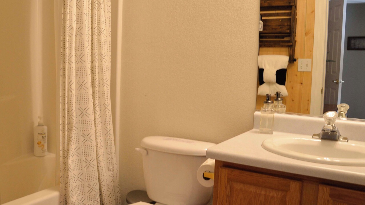 Photo of Bathroom in Drake