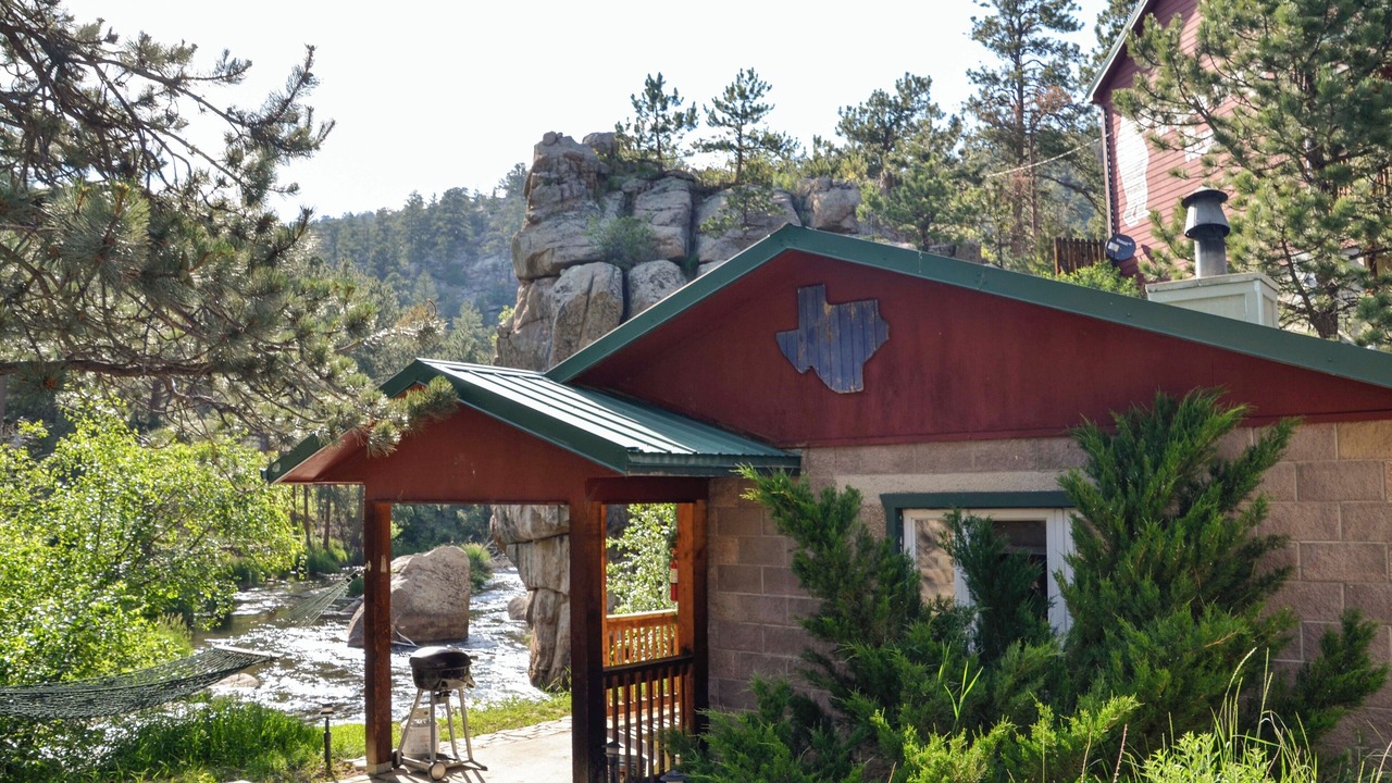 Photo of Outdoor in Drake