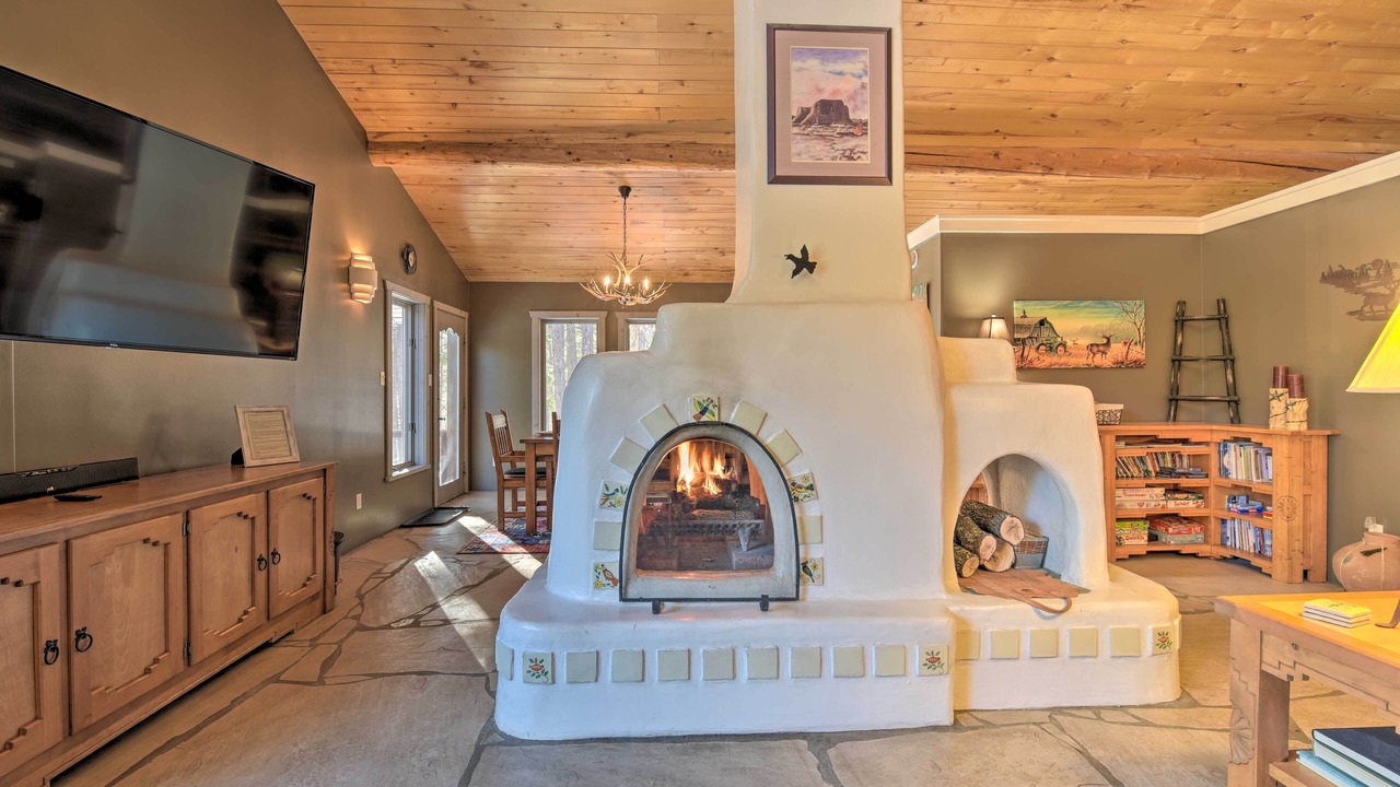 Photo of Livingroom in Angel Fire