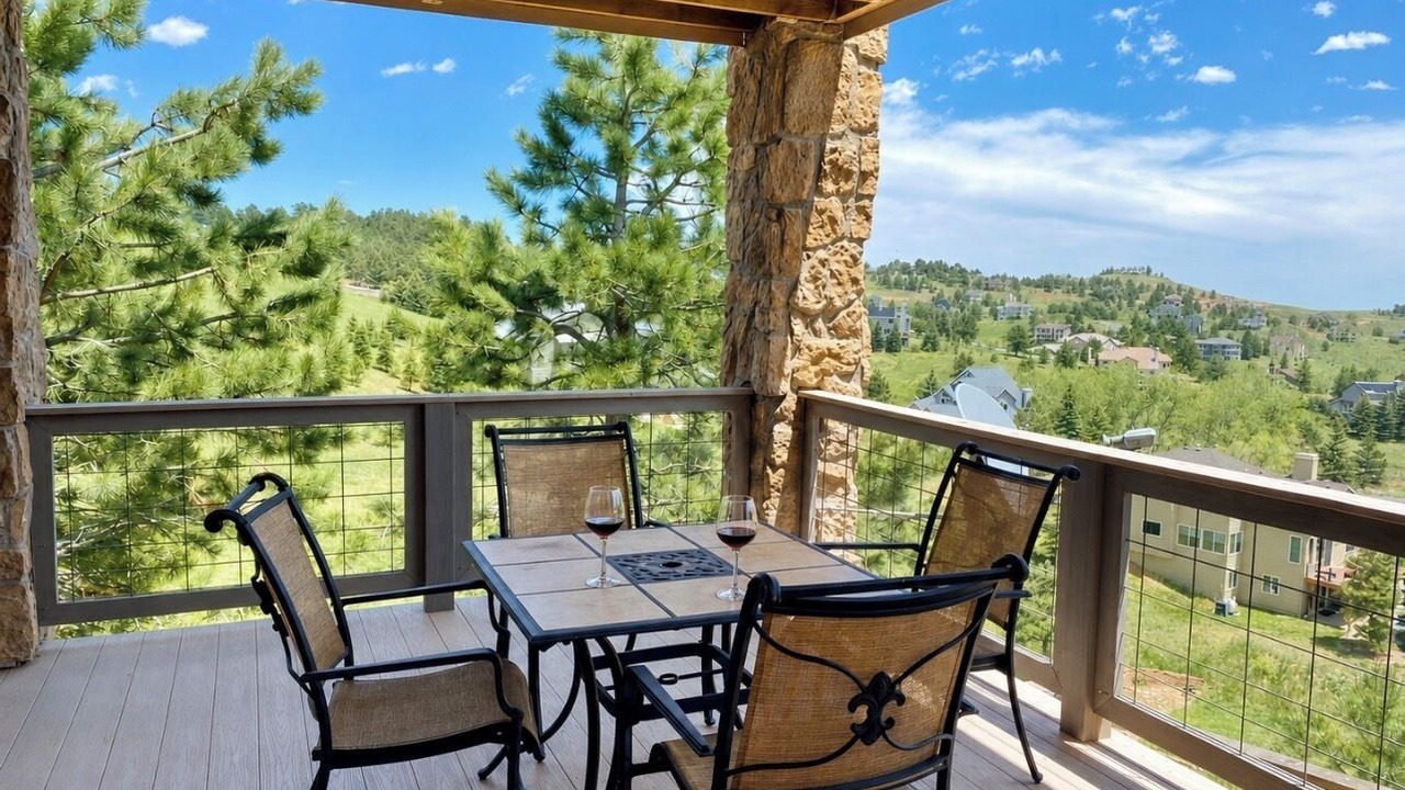 Photo of Outdoor in Golden