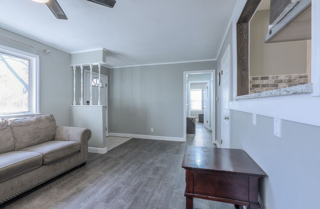 Photo of Livingroom in Raytown