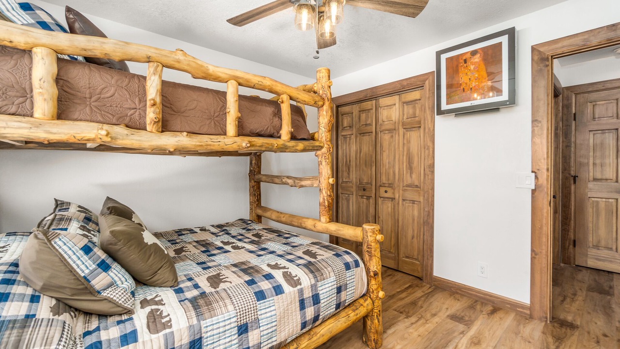 Photo of Bedroom in Estes Park