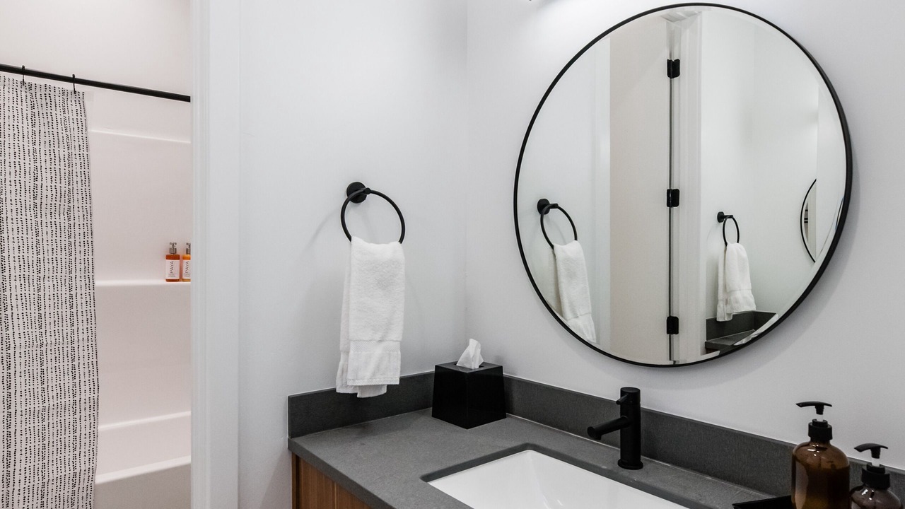 Photo of Bathroom in Garden City